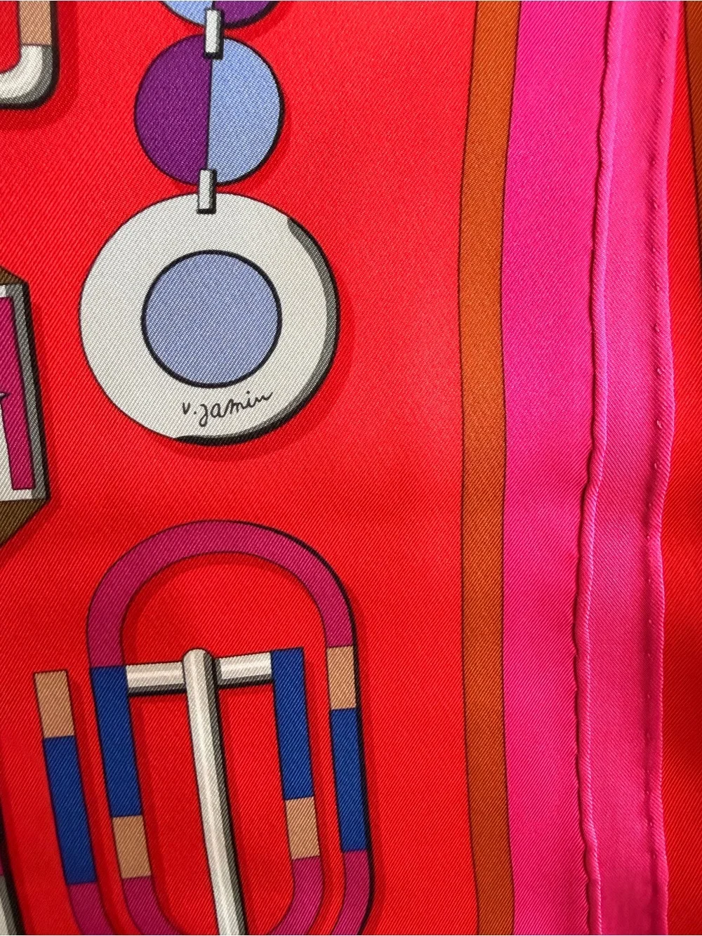 HERMES Carre En Boucles Silk Scarf 35
